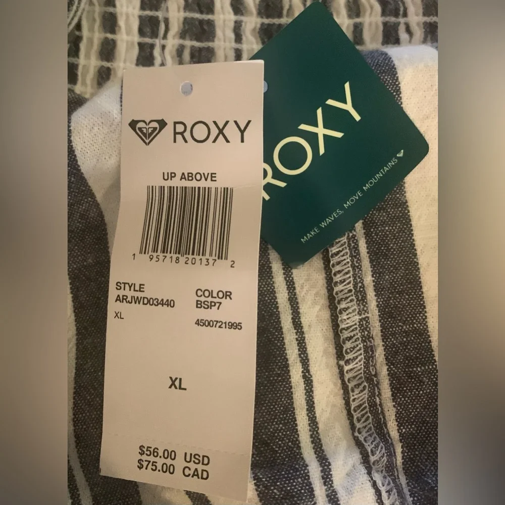 Roxy Women’s Navy and White Striped Dress, XL
85% Cotton, 15 Linen - Picture 11 of 15